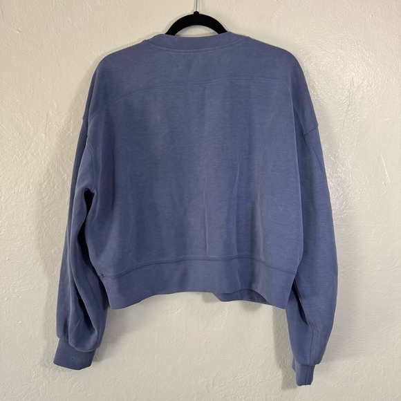 Lululemon Perfectly Oversized Cropped Crew - Picture 3 of 16